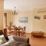 Appartement | Balcony & Ac
