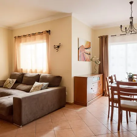 | Balcony & Ac Διαμέρισμα Αλμπουφέιρα
