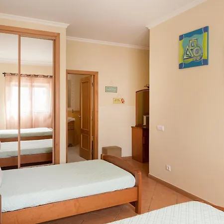 | Balcony & Ac Διαμέρισμα Αλμπουφέιρα