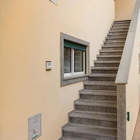 | Balcony & Ac Αλμπουφέιρα