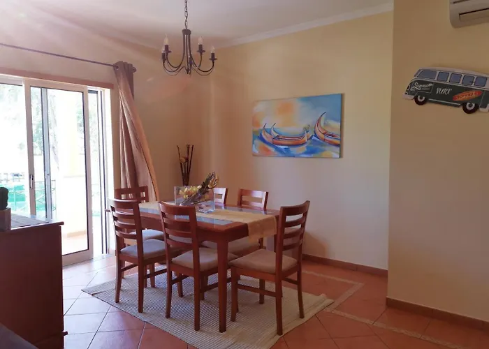 Balcony & Ac Appartement *