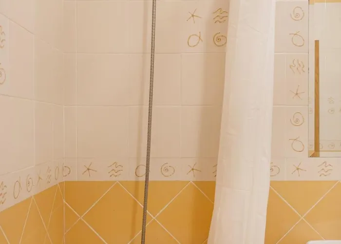 Apartment | Balcony & Ac