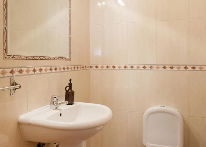 Apartment | Balcony & Ac *