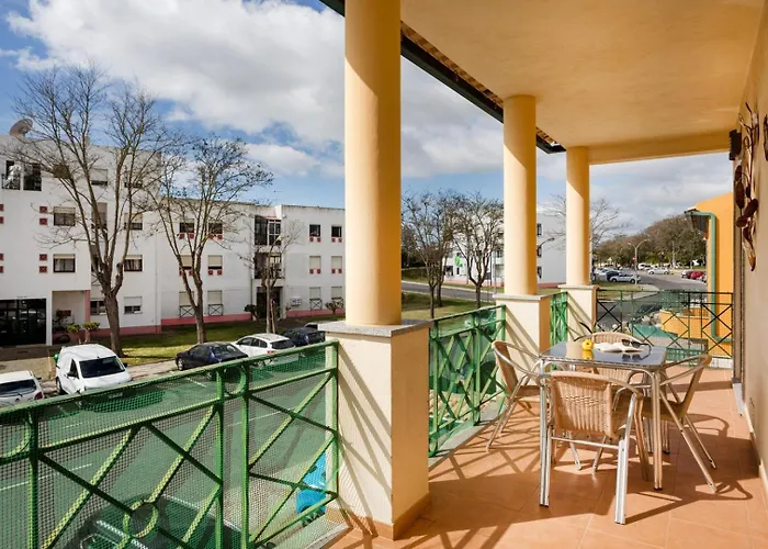 | Balcony & Ac Apartment